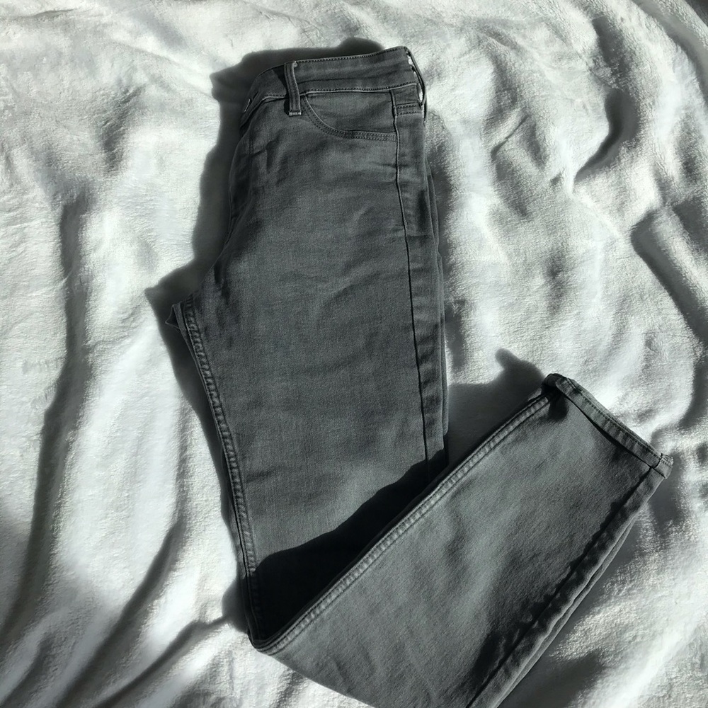 grey jeans